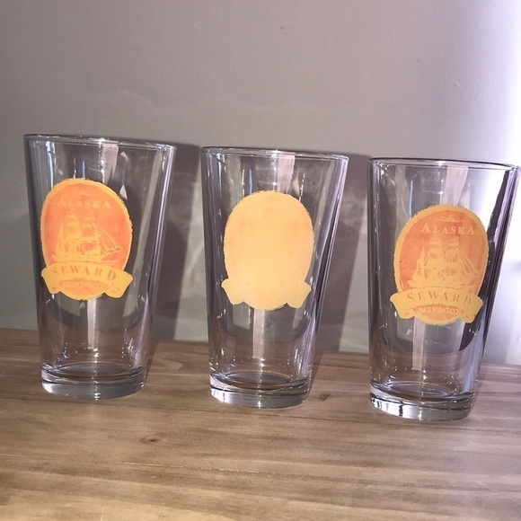 ALASKA SEWARD BREWING COMPANY SET OF THREE GLASSES - Picture 5 of 5